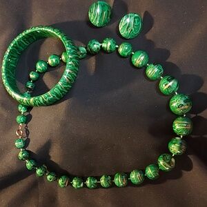 70s Vintage 18 In Necklace W/pierced Earrings And Bangle.